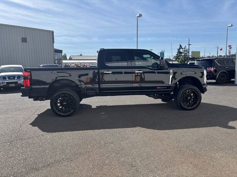 Used 2024 Ford F350 Platinum w/ Tremor Off-Road Package AWD/4WD image 8