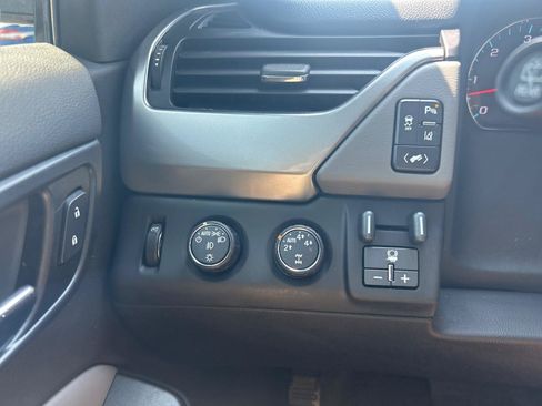 Used 2015 Chevrolet Tahoe LT AWD/4WD image 16