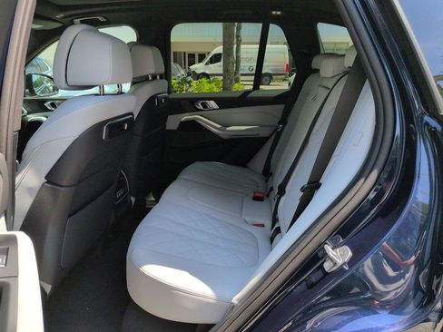 New 2026 BMW X5 xDrive40i w/ M Sport Package AWD/4WD image 14