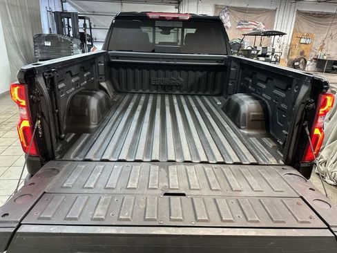 Certified 2023 Chevrolet Silverado 1500 High Country w/ High Country Premium Package image 23