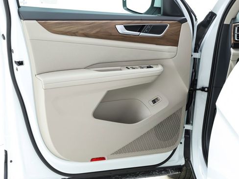 New 2026 Volkswagen Atlas SE image 18