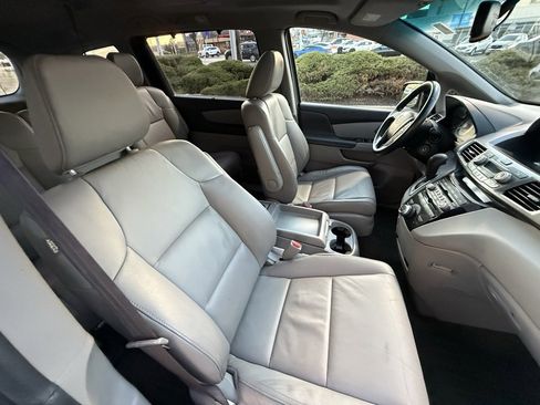 Used 2013 Honda Odyssey Touring image 40