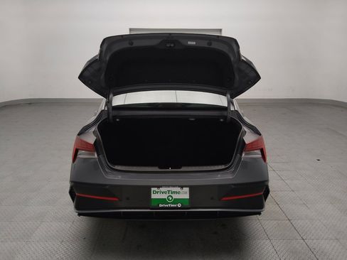 Used 2024 Hyundai Elantra Limited FWD image 29