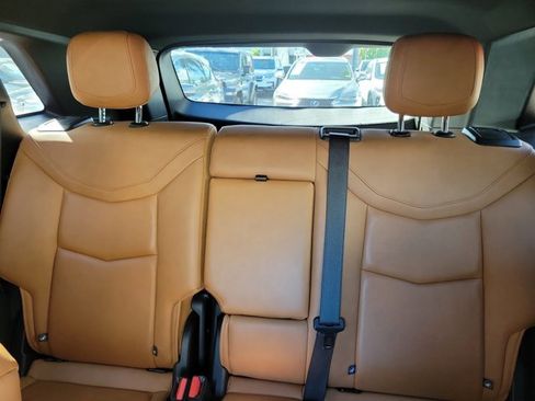 Used 2021 Cadillac XT5 Premium Luxury image 10