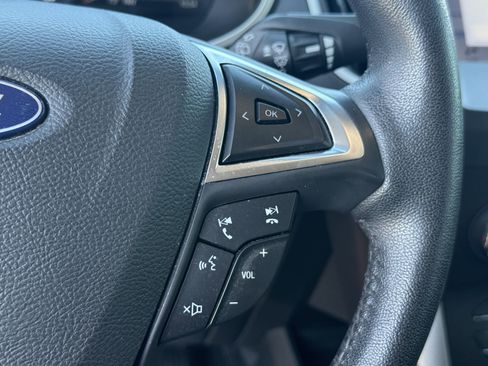 Used 2019 Ford Edge SEL w/ Equipment Group 201A image 18