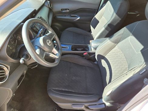 Used 2024 Nissan Kicks SV image 6