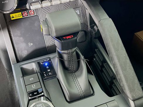 New 2025 Toyota Tacoma TRD Off-Road image 12