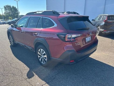 Used 2024 Subaru Outback Premium AWD/4WD image 4