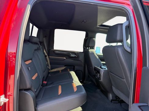 Used 2025 GMC Sierra 2500 AT4 w/ AT4 Premium Plus Package AWD/4WD image 18