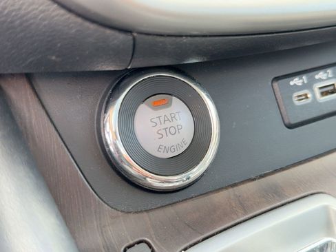 Used 2020 Nissan Murano Platinum w/ Cargo Package image 27