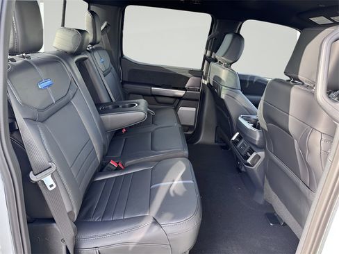 New 2025 Ford F150 Platinum w/ FX4 Off-Road Package image 31