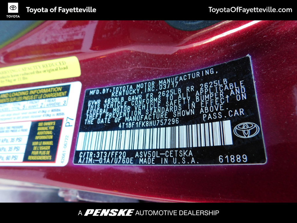Used 2017 Toyota Camry SE w/ Moonroof Package FWD image 12
