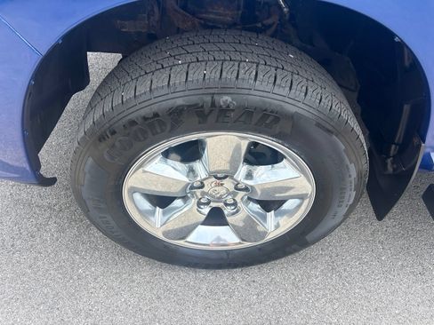 Used 2019 RAM 1500 Express w/ Express Value Package AWD/4WD image 12