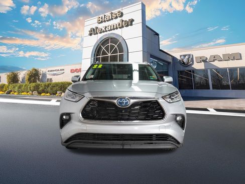 Used 2022 Toyota Highlander Limited AWD/4WD image 13