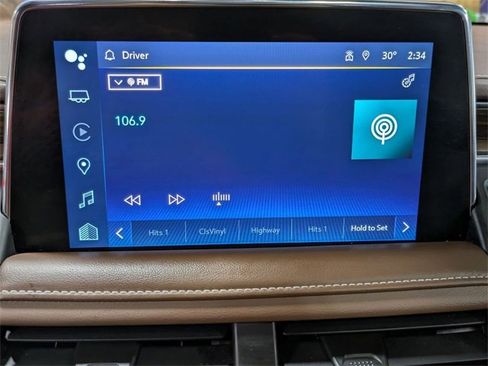 Certified 2022 Chevrolet Suburban High Country image 21