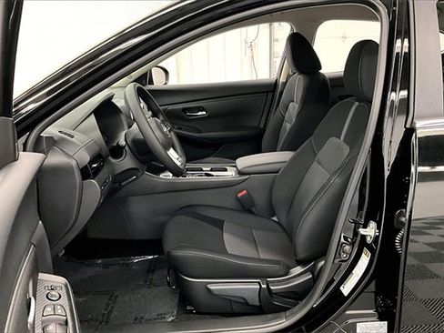 New 2025 Nissan Sentra SV w/ All-Weather Package image 9