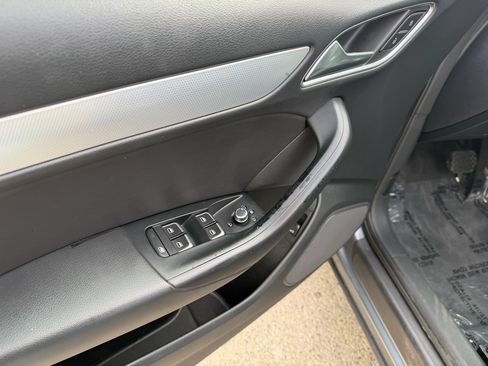 Used 2017 Audi Q3 2.0T Premium Plus w/ Premium Plus Package image 9