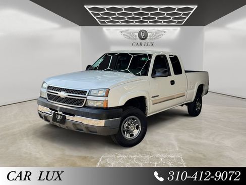 Used 2005 Chevrolet Silverado 2500 LS RWD image 1