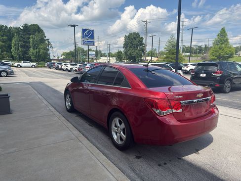 Used 2011 Chevrolet Cruze LT FWD image 5
