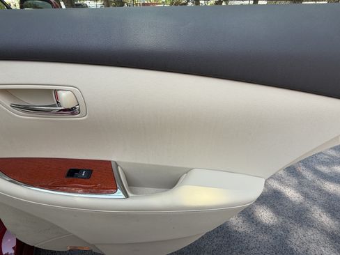 Used 2011 Lexus ES 350 FWD image 39
