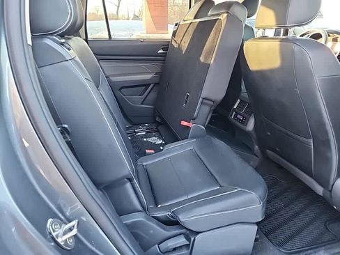 Used 2022 Volkswagen Atlas SE image 17