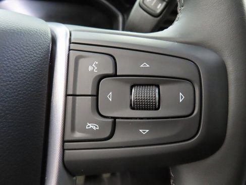 Used 2025 GMC Sierra 2500 SLT image 48