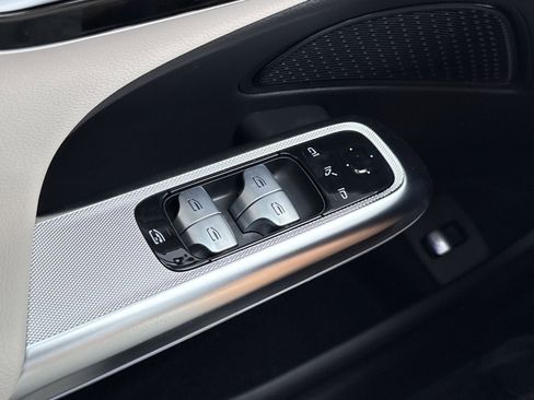 New 2026 Mercedes-Benz E 450 4MATIC Sedan image 16