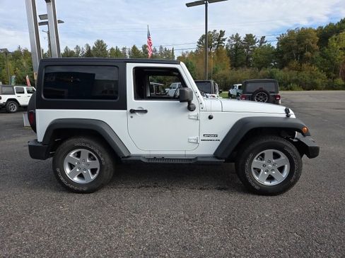 Used 2013 Jeep Wrangler Sport image 8