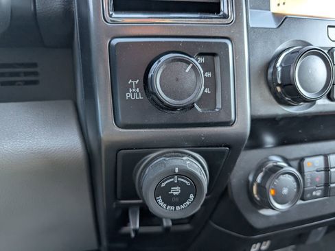 Used 2019 Ford F150 XLT w/ Equipment Group 302A Luxury image 16