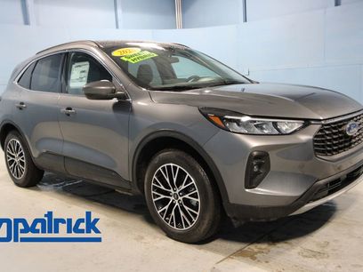 Used 2025 Ford Escape SE