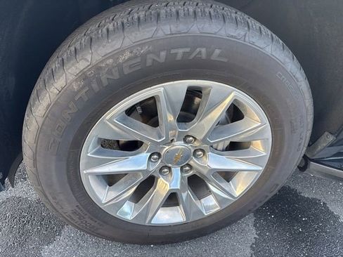 Used 2025 Chevrolet Tahoe Premier AWD/4WD image 7