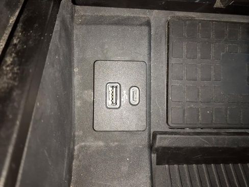 Certified 2021 Ford F250 Lariat w/ Tremor Off-Road Package image 12