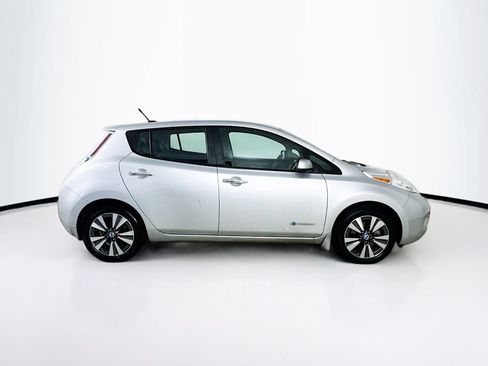 Used 2014 Nissan Leaf SL w/ Premium Package FWD image 9