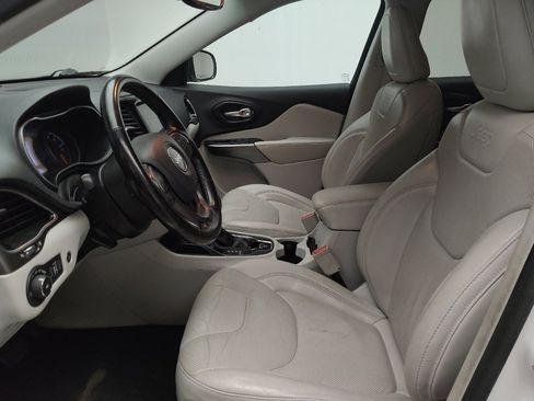 Used 2020 Jeep Cherokee Limited FWD image 17