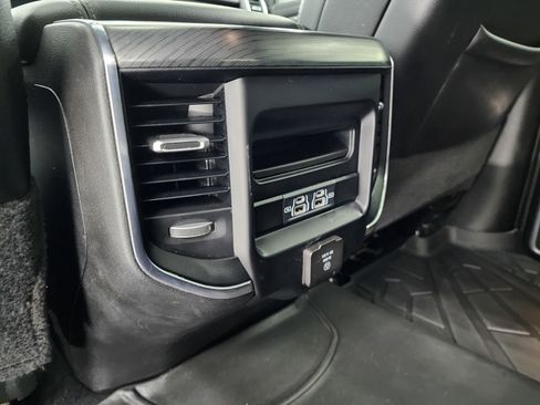 Used 2024 RAM 2500 Laramie w/ Sport Appearance Package image 38