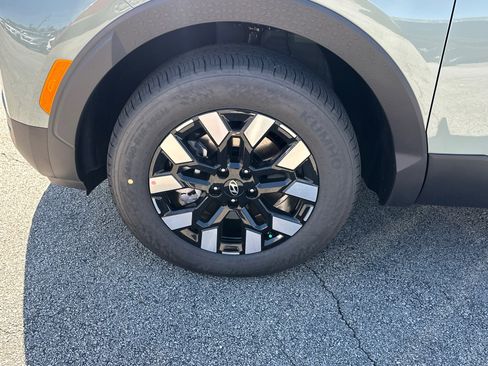 New 2025 Hyundai Santa Cruz SEL image 11