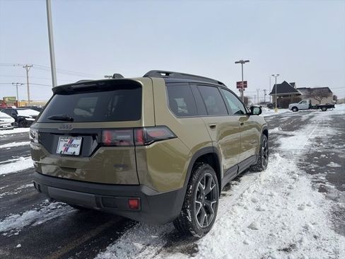 New 2026 Jeep Cherokee Overland image 5