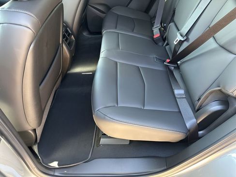 New 2025 Cadillac XT5 Luxury FWD image 19
