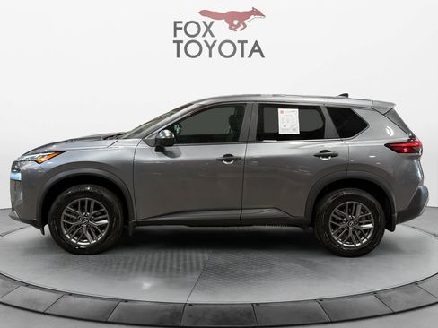 Used 2023 Nissan Rogue S FWD image 3