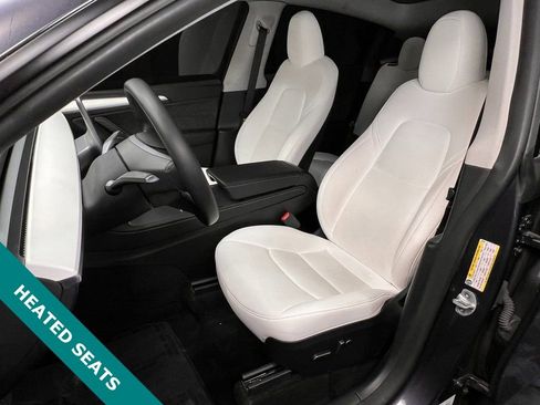 Used 2024 Tesla Model Y Long Range image 3