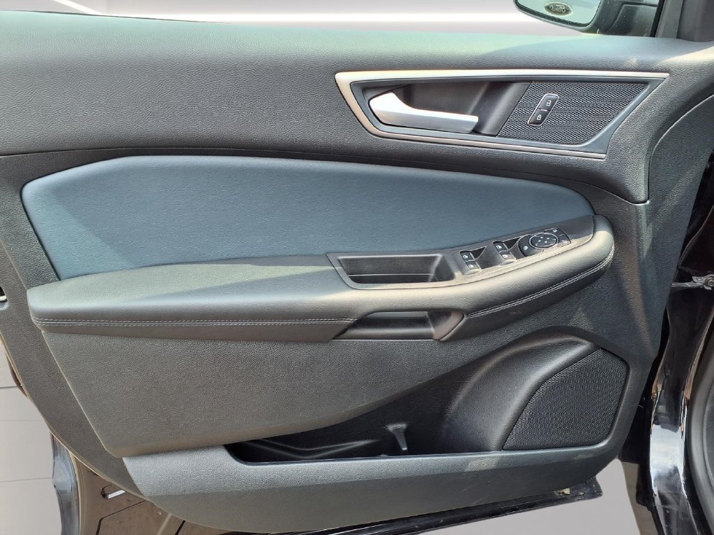 Used 2024 Ford Edge SEL w/ Sport Appearance Package AWD/4WD image 13
