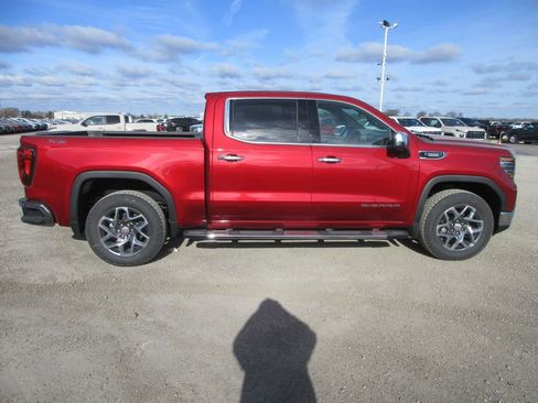 New 2026 GMC Sierra 1500 SLT w/ SLT Premium Plus Package image 3