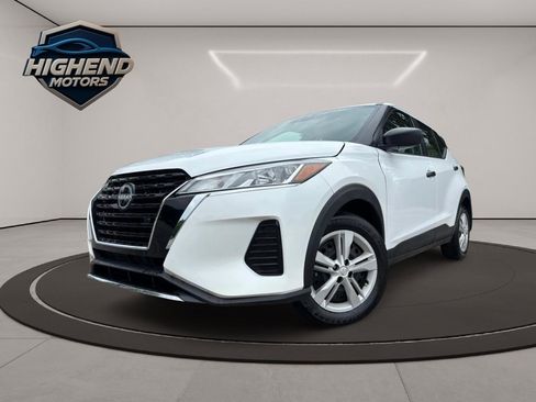 Used 2024 Nissan Kicks S FWD image 2