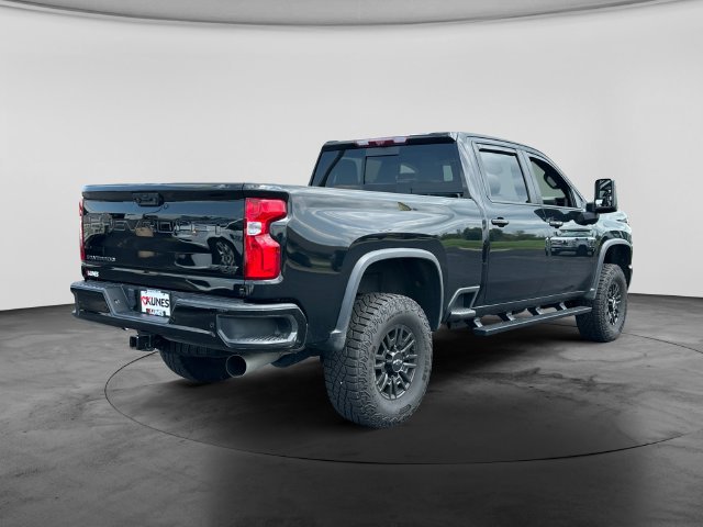 Used 2024 Chevrolet Silverado 2500 ZR2 w/ Technology Package AWD/4WD image 10