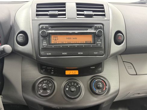 Used 2012 Toyota RAV4 4WD w/ Upgrade Value Pkg image 19