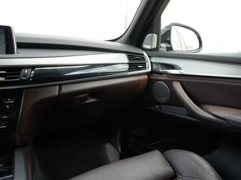 Used 2014 BMW X5 xDrive50i image 8