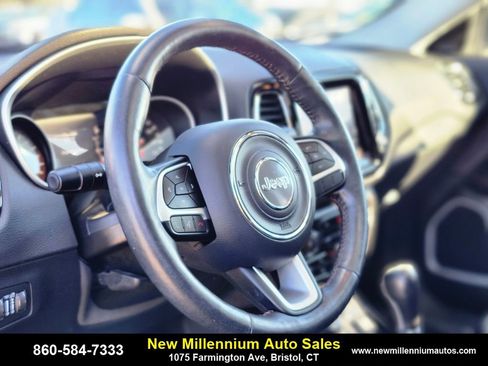 Used 2019 Jeep Compass Limited image 19