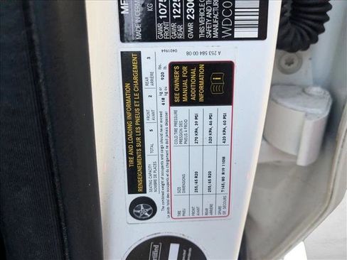 Used 2020 Mercedes-Benz GLC 300 w/ AMG Line image 15