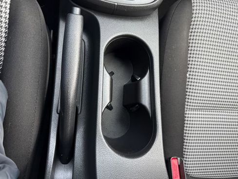 Used 2023 Hyundai Kona SE image 28