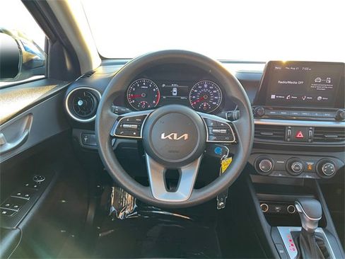 Used 2023 Kia Forte LXS image 15